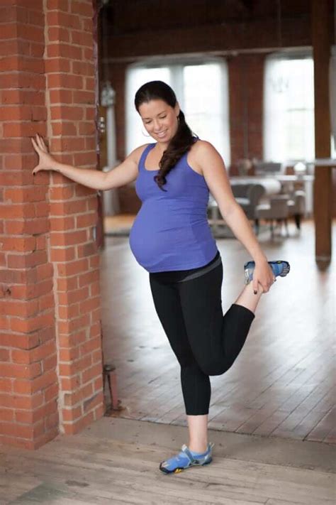 Should I Be Exercising While Pregnant Safety And Benefits