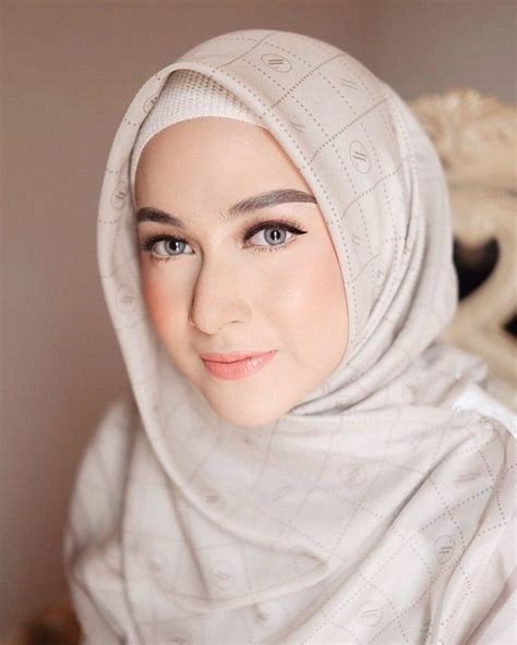 Foto Pesona 12 Ratu Ftv Indonesia Yang Kini Berhijab Model Pakaian