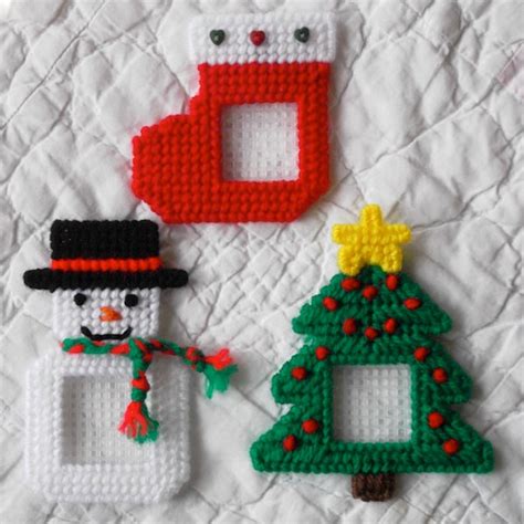 Plastic Canvas Holiday Frames Magnets Christmas Set Of Etsy