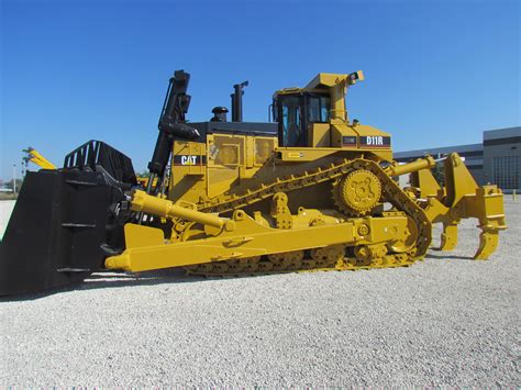 The d11r and the d11t also differ in the configuration and layout of their operator controls. Caterpillar D11 Bulldozer wallpapers, Vehicles, HQ ...