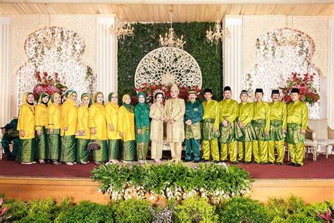 Pesta Pernikahan Dengan Perpaduan Adat Jawa Dan Melayu The Wedding
