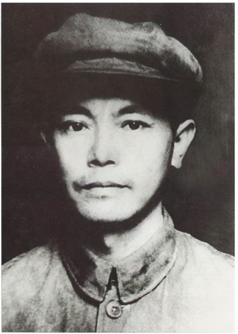 Cheng Shicai Crossed The Jialing River In The Long March And Led His