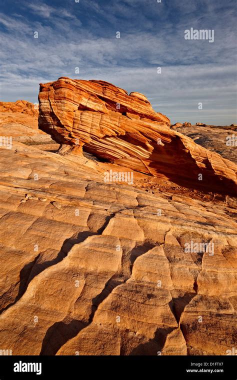 Arch In Layered Sandstone Valley Of Fire State Park Nevada United