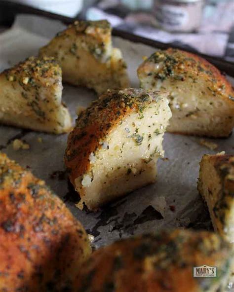 For the garlic butter sauce, combined melted salted butter, egg, milk, parmesan cheese, dried herbs, sugar, minced garlic and salt together in a bowl. Vegan Korean Six Sided Cream Cheese Garlic Bread Recipe ...