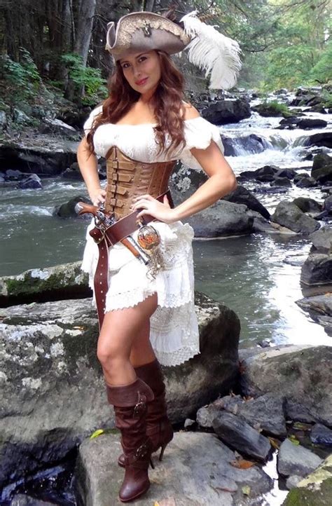 pirate wench corset pirate hat tybee island pirate fest pirate fashion mystic corsets