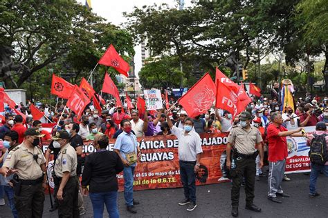 Bloqueos Durante Segunda Jornada De Protestas En Ecuador N