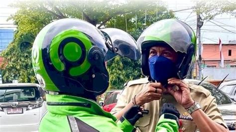Dukung Ojol Day Pejabat Dan Staf Bapenda Makassar Naik Ojek Online
