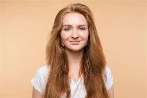 Premium Photo Portrait Of Beautiful Smiling Young Red Haired Woman Posing