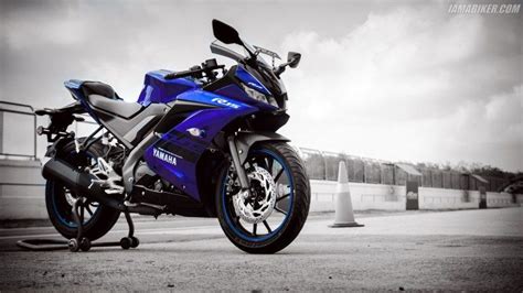 After about half an hour, i checked. Yamaha R15 V3 HD wallpapers | Bike pic, Bike photography, Bike sketch