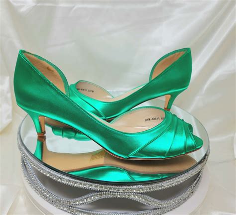 emerald green wedding shoes emerald green bridal shoes or pick from 100 colors emerald green