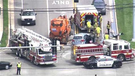 Dump Truck Involved In Northbrook Crash Abc7 Chicago