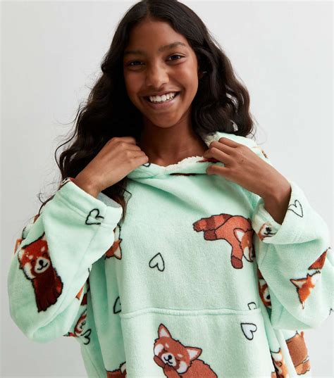 Girls Green Red Panda Print Fleece Oversized Blanket Hoodie New Look