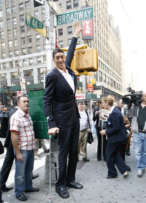 World S Tallest Man May Have Stopped Growing