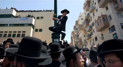 Hasidic Jews In Israel Protest Ruling On School The New York Times