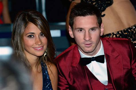 Messi Se Casará Con Su Novia Antonella Roccuzzo El 30 De Junio Noticias De Sociedad En
