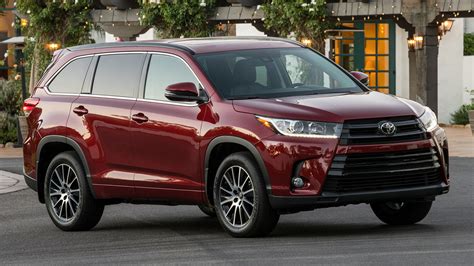 Toyota Highlander SE (2017) Wallpapers and HD Images - Car ...