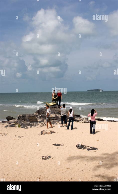 Tourists At The Golden Mermaid Songkhla Thailand Stock Photo Alamy