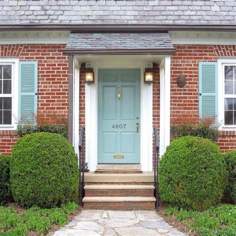 55 Charming Front Door Entryway Decor Ideas DECOONA Brick House