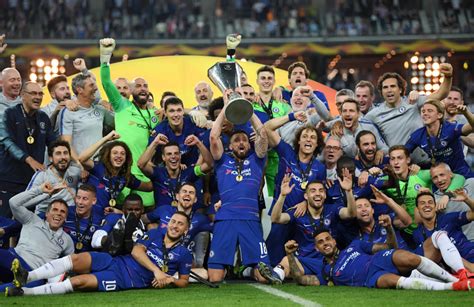 Chelsea Beats Arsenal 4 1 To Win Europa League Cup