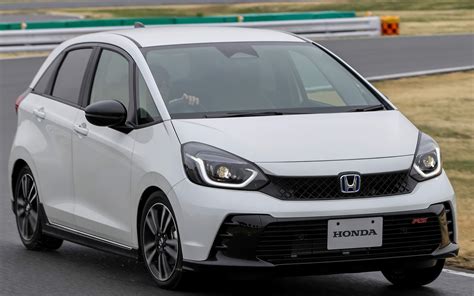 Honda Fit 2022 ganha versão esportiva RS no Japão Carnow Portal