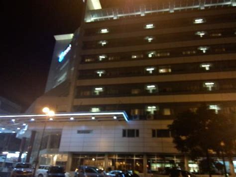 Z 33 hotely a je ohodnocené na tripadvisor jako 2,5 z 5. Kemena Plaza Hotel - Bild från Kemena Plaza Hotel, Bintulu ...