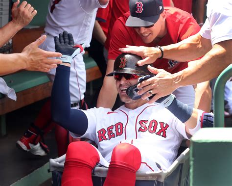 Kiké Hernández Gives Red Sox Another Spark In Leadoff Position The