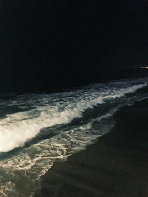 Pin By Stylish Girl 🌹 On Photography Beach At Night Dark Beach Dark