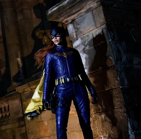 the dc nerd our first look at lesliegrace as babs aka