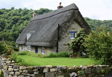 How To Decorate An English Country Cottage Hunker