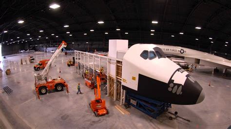 Space Shuttle Exhibit Time Lapse Of Re Assembly In The 4th Building 2