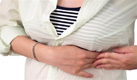 What Causes Pain Under Left Rib Cage Hiccups Pregnancy