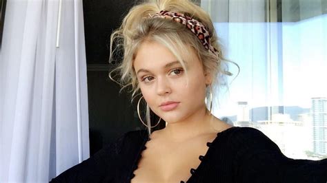 Emily Alyn Lind Four Most Important Facts