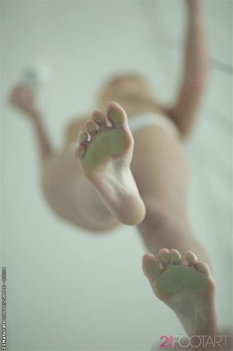 Ivana Sugars Feet