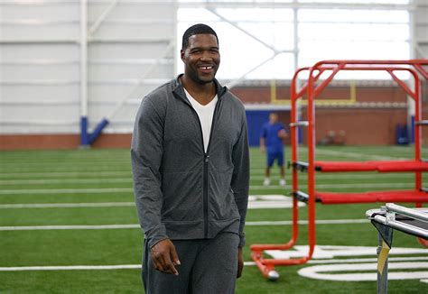 Michael Strahan Heads The 2014 Pro Football Hall Of Fame Class