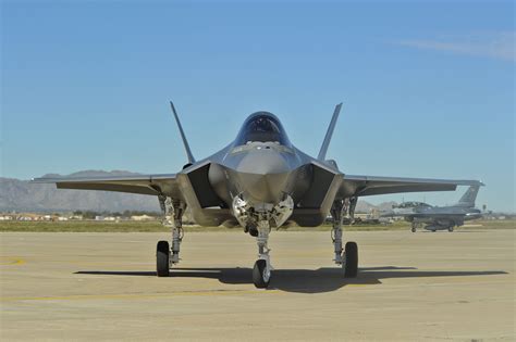 how does the f 35 air intake design overcome the problem of boundary layer ingestion askscience