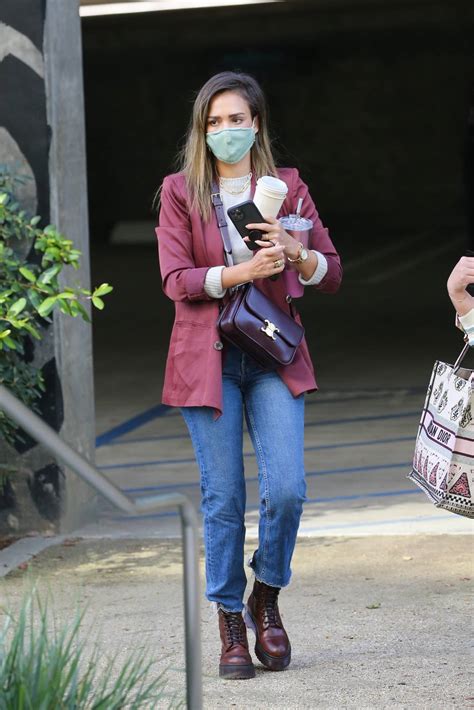 Jessica Alba Spotted At Her Office In Los Angeles 05 Gotceleb