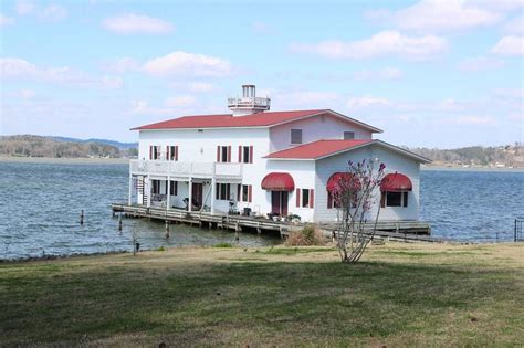 Million Dollar Listings Alabamas Luxury Lakefront Homes