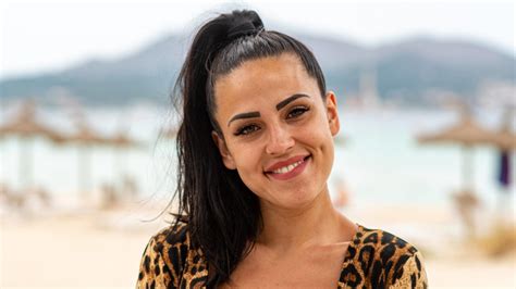 Elena miras (29) can no longer! „Love Island"-Star Elena Miras: Nach Trennung von Mike ...
