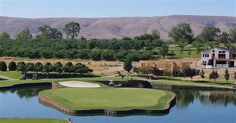 17 Apple Tree Golf Course Hidden In The Palm Springs Of Washington Imgur