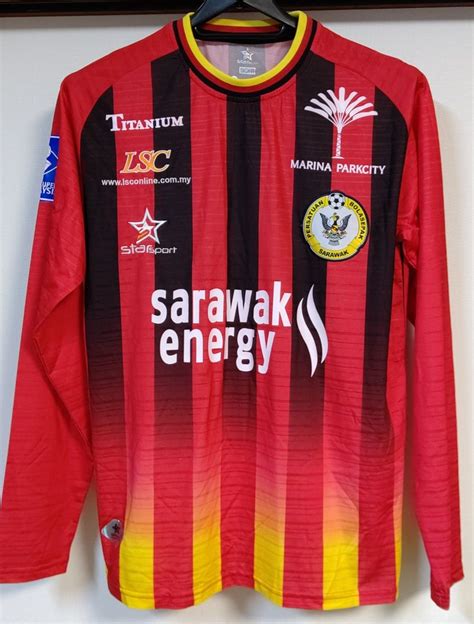 Klub ini di bawah naungan persatuan bola sepak kelantan (kafa). Persatuan Bola Sepak Sarawak 2014 Home 長袖【2020】 | 長袖