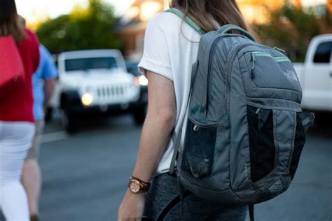 How To Organize Your Backpack 9 Helpful Hacks Goodbye Self Help