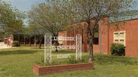 Tulsas Lindbergh Elementary School Evacuated Due To Gas Leak