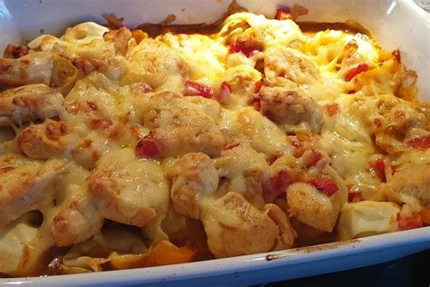 Hähnchen Tortellini Auflauf mit Käse