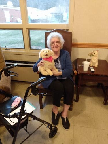 Paws For A Cause Gives Ts At Tremont Health And Rehabilitation Center