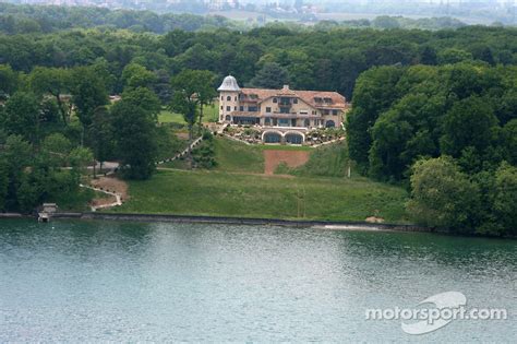 Open floor plans are a signature characteristic of this style. Visit of Michael Schumacher's house in Gland, Switzerland ...