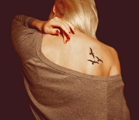The curve of the shoulder blades give you the best option of having an angel wings tattoo. Shoulder blade tattoo. Simple yet cute. | Tattoos ...