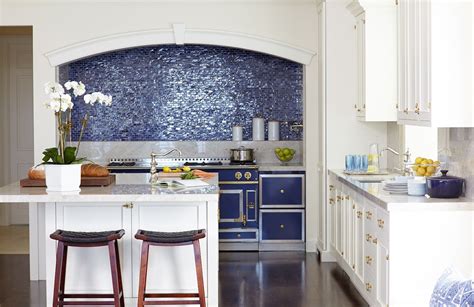 35 Kitchens With Glossy And Reflective Tiles Kitchen Backsplash Trends