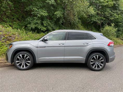 2020 Volkswagen Atlas Cross Sport Review Bringing Space And Style To