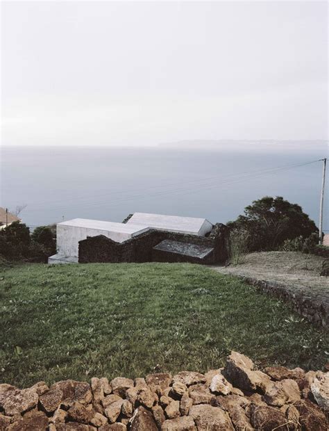Ec House By Sami Arquitectos Pico Islandacores