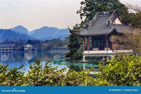 Old Chinese Pavilion West Lake Hangzhou Zhejiang China Stock Image